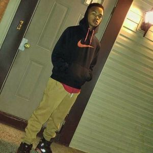 Meet your Posher, Dennis